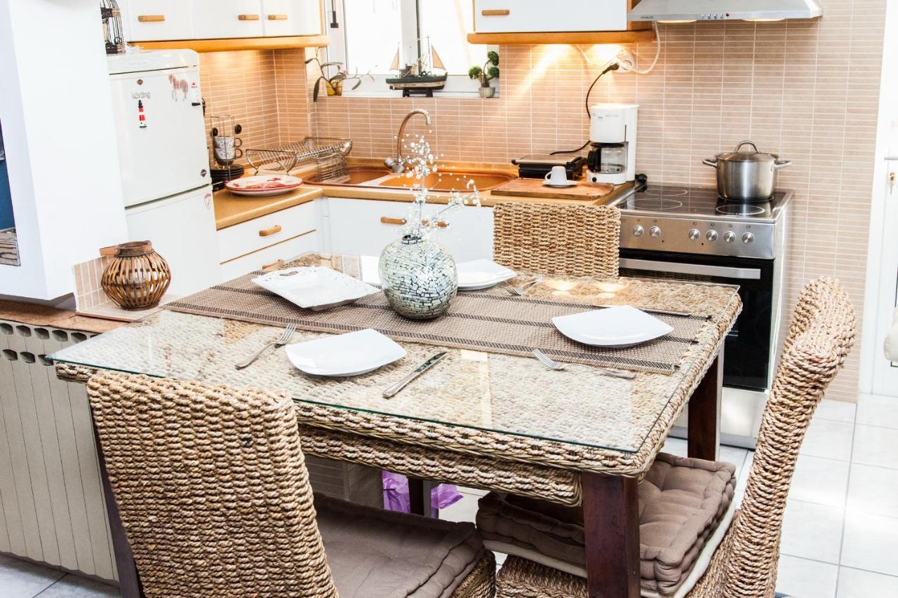 Amazing Apartment With View! Пирей Экстерьер фото