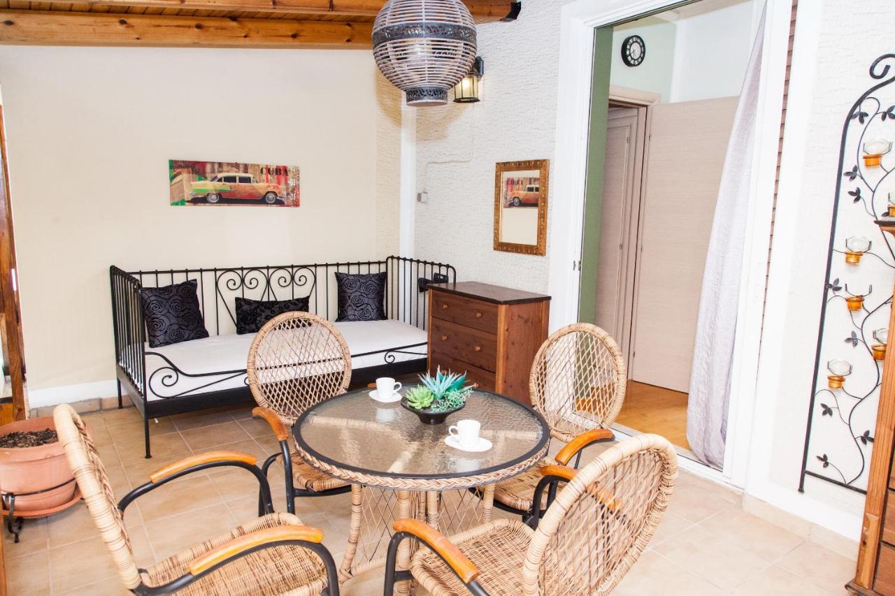 Amazing Apartment With View! Пирей Экстерьер фото